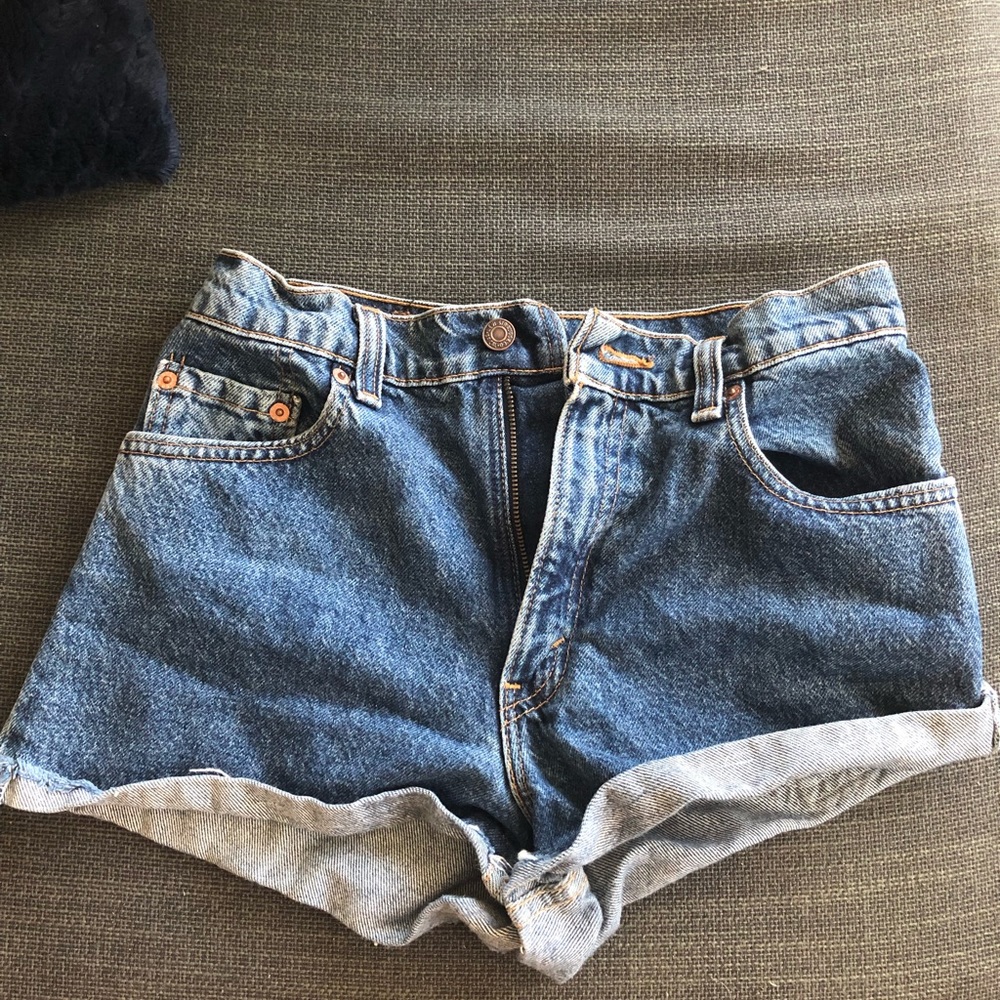 Levi’s cut off shorts